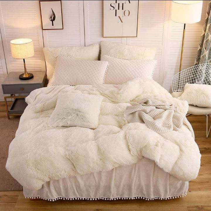 King Size Fuax Fur Duvet - Image 8