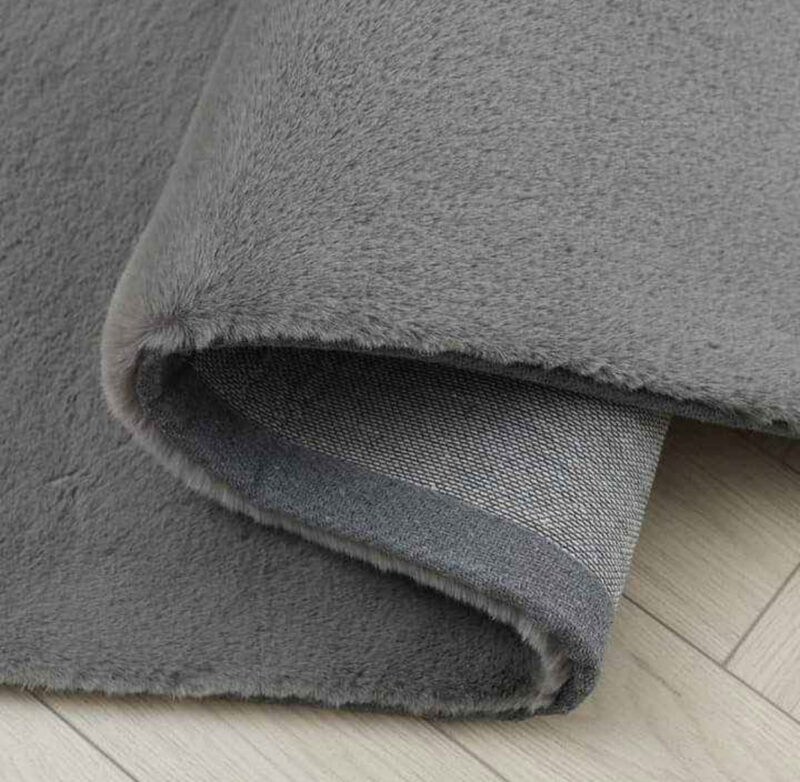Luxurious Rabbit Fur Carpets - Image 4