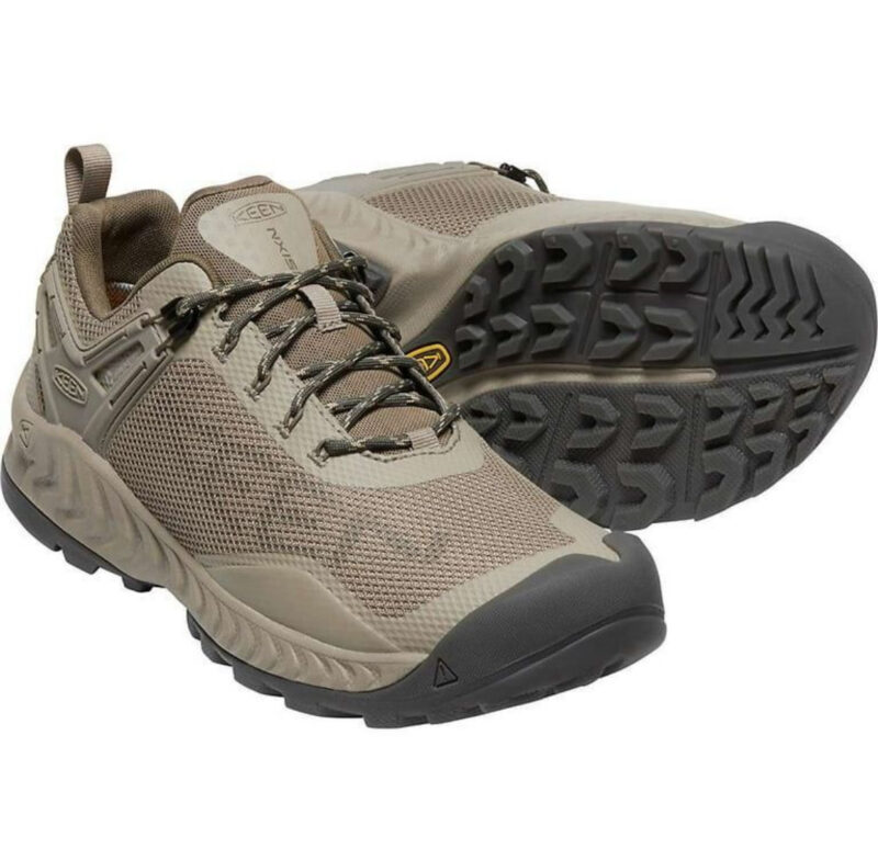 Fashionable, Casual & Comfortable Sports Sneakers - Image 3