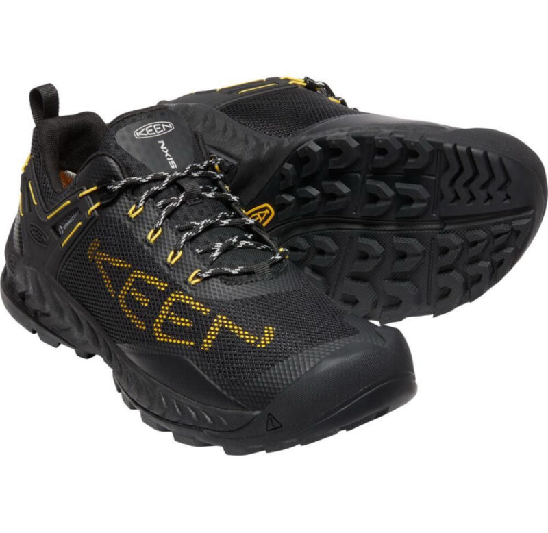 Fashionable, Casual & Comfortable Sports Sneakers