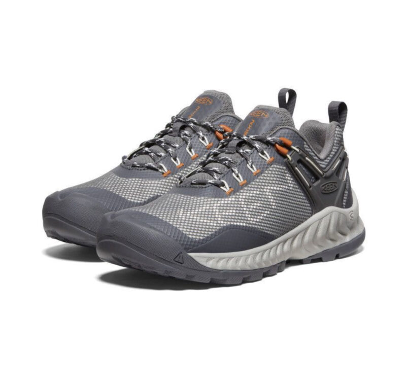 Fashionable, Casual & Comfortable Sports Sneakers - Image 2