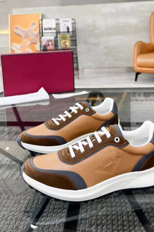 Classic Casual, Fashionable & Comfortable Sports Sneakers