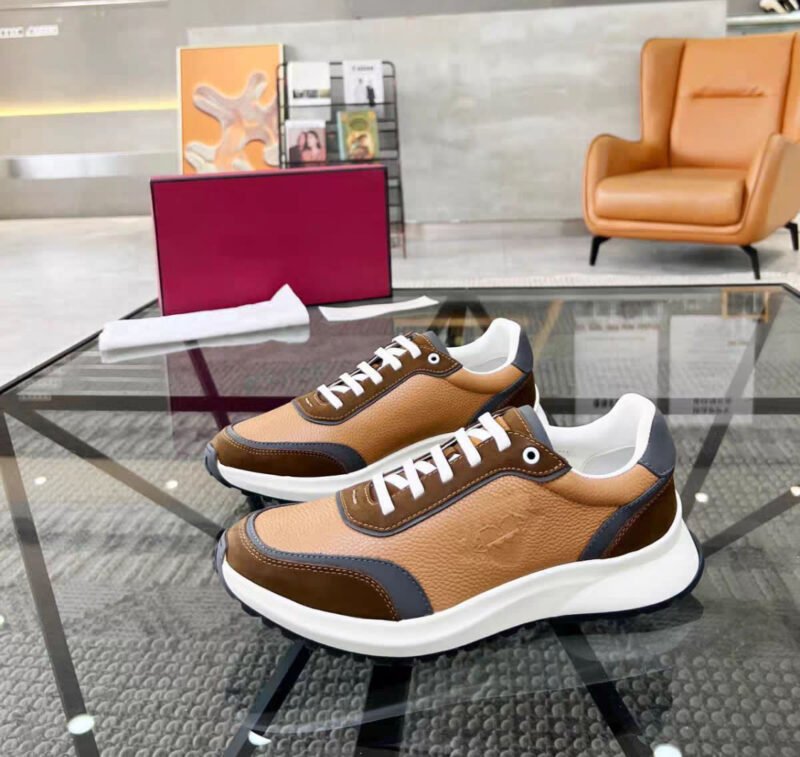 Classic Casual, Fashionable & Comfortable Sports Sneakers
