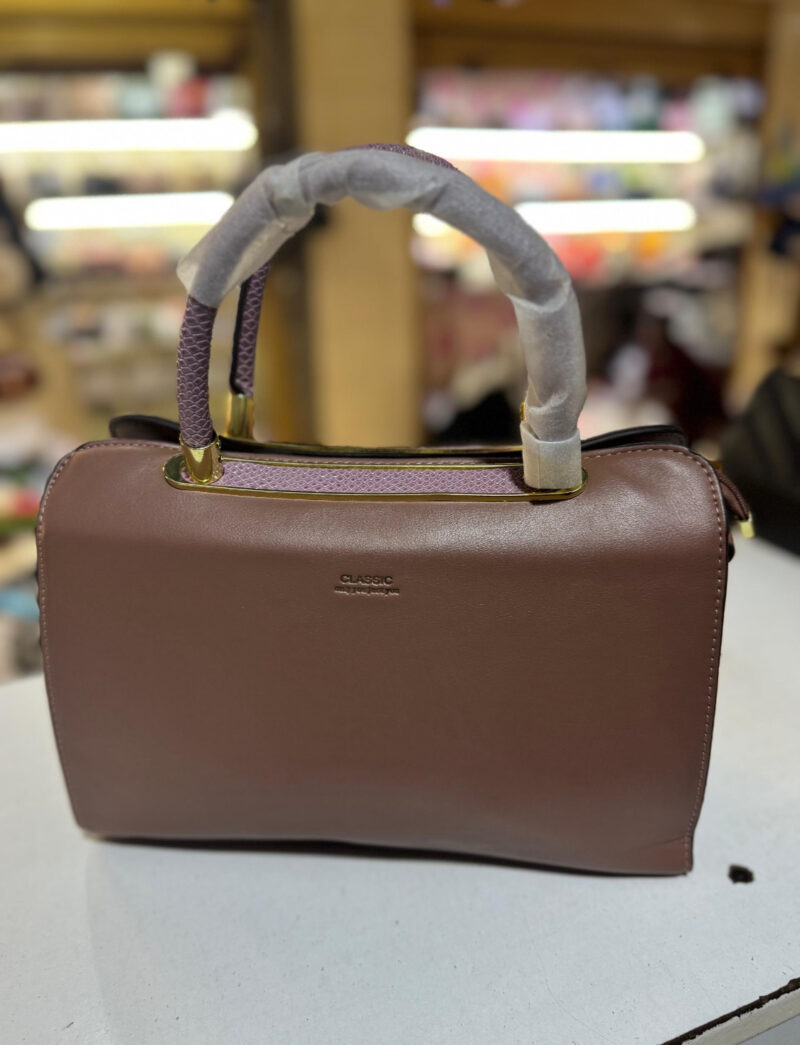 Ladies Class Handbags 👜 - Image 2