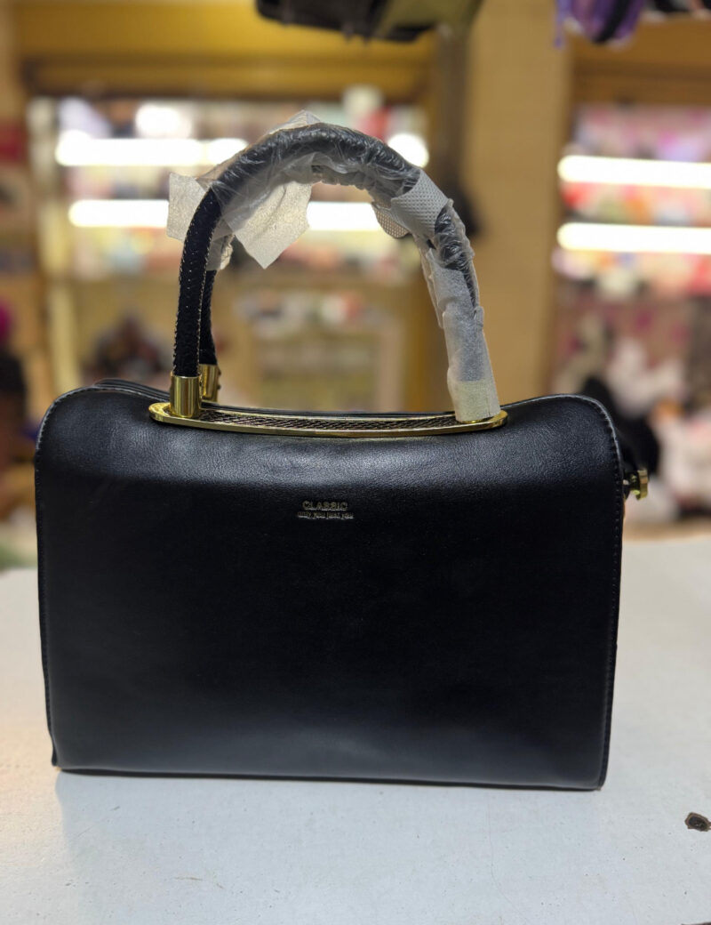 Ladies Class Handbags 👜 - Image 3