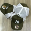 New York Yankees League Essential 9FIFTY A-Frame Trucker Adjustable Cap