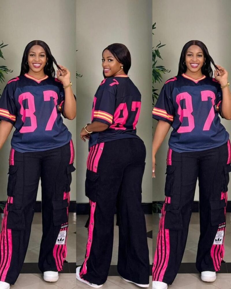 2PC Ladies Oversize Baggy T-Shirt & Cargo Pants - Image 2